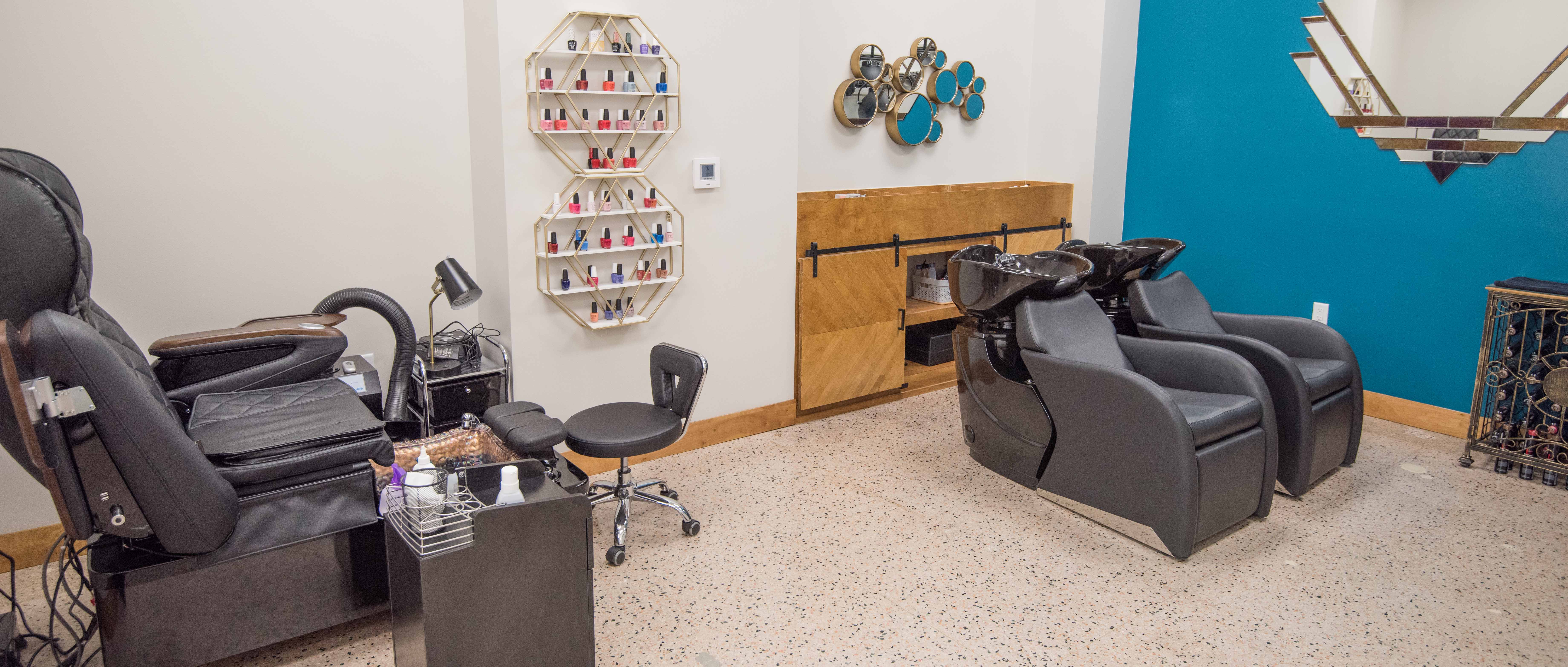 Saloon